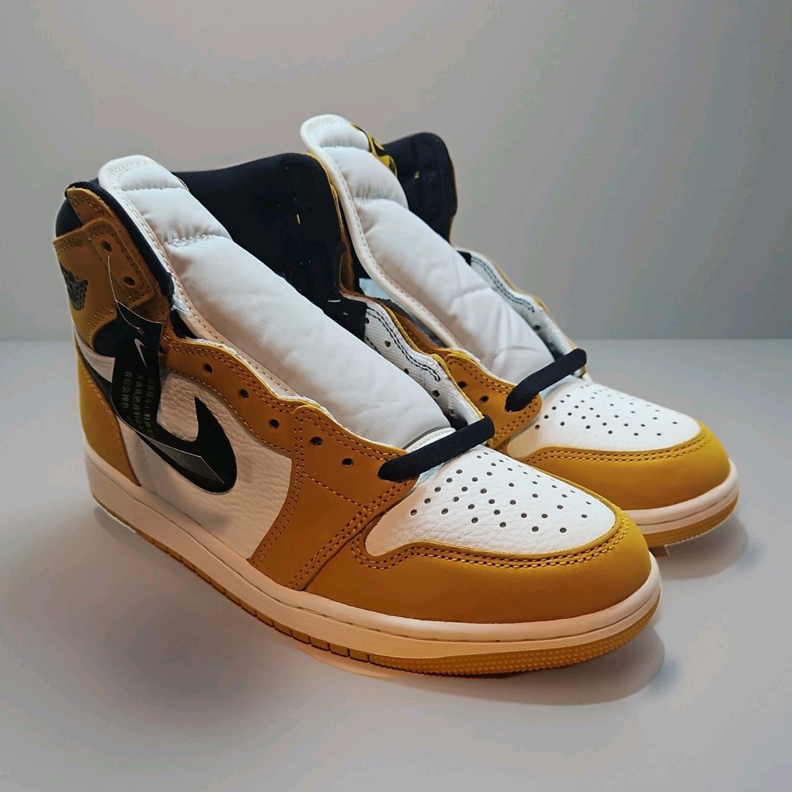 Jordan Air Jordan 1 Retro High Og Yellow Ochre Dz5485-701 Men’s Hightop